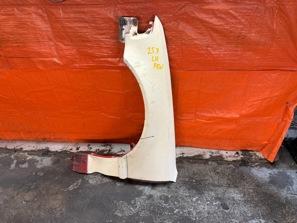 90 91 HONDA CIVIC HATCHBACK   FENDER   DRIVER LEFT SIDE FENDER   OEM 3250