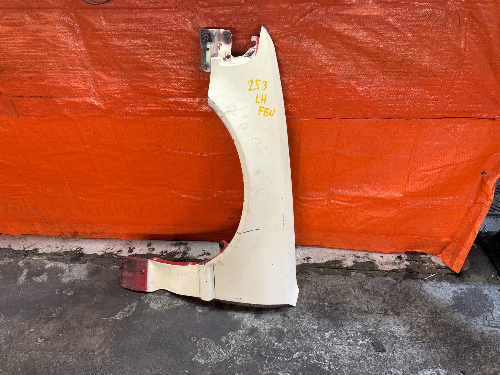 90 91 HONDA CIVIC HATCHBACK   FENDER   DRIVER LEFT SIDE FENDER   OEM 3250