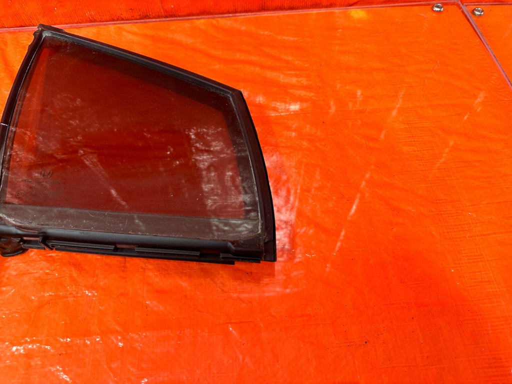 13 15 HONDA CIVIC 2D COUPE   PASSENGER RIGHT FRONT   DOOR VENT GLASS OEM #2694