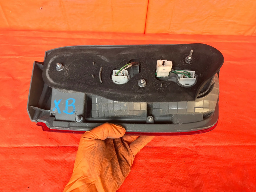 OEM 2008 2009 2010 SCION XB PASSENGER RIGHT TAIL LIGHT LAMP 08 09 10 .7