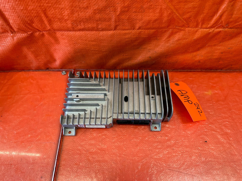 17 20 INFINITI Q50   RED SPORT 400 MODEL   BOSE AUDIO AMPLIFIER AMP   OEM #2420