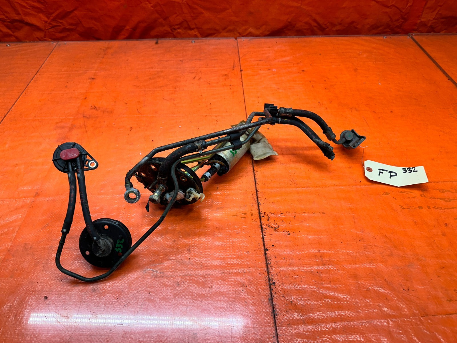 92 96 HONDA PRELUDE FUEL PUMP ASSEMBLY WITH LINES OEM #3320
