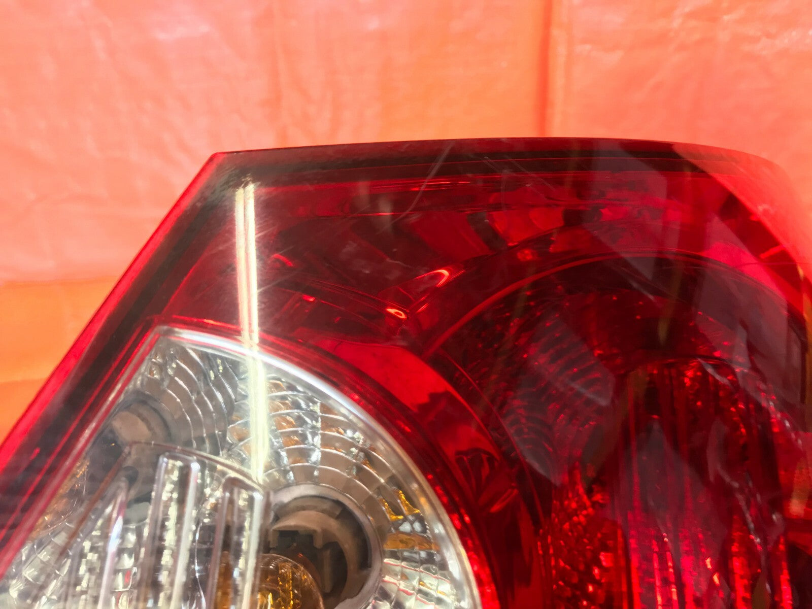 OEM 2003 2004 03 04 MITSUBISHI OUTLANDER PASSENGER RIGHT TAIL LIGHT LAMP   R RH2