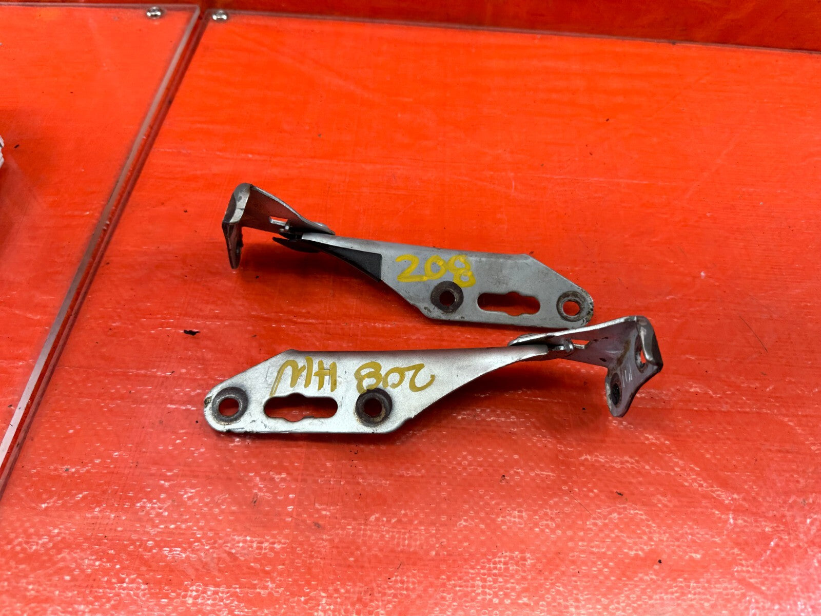96 00 HONDA CIVIC   HOOD HINGE SET   DRIVER LEFT PASEENGER RIGHT   OEM   #2080