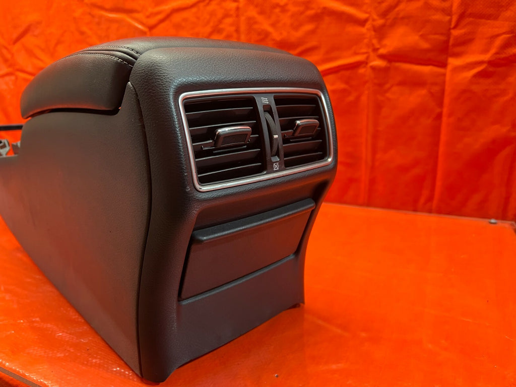 16 20 INFINITI Q50 / 17 20 Q60   ARM REST CENTER CONSOLE   OEM FACTORY OE #967