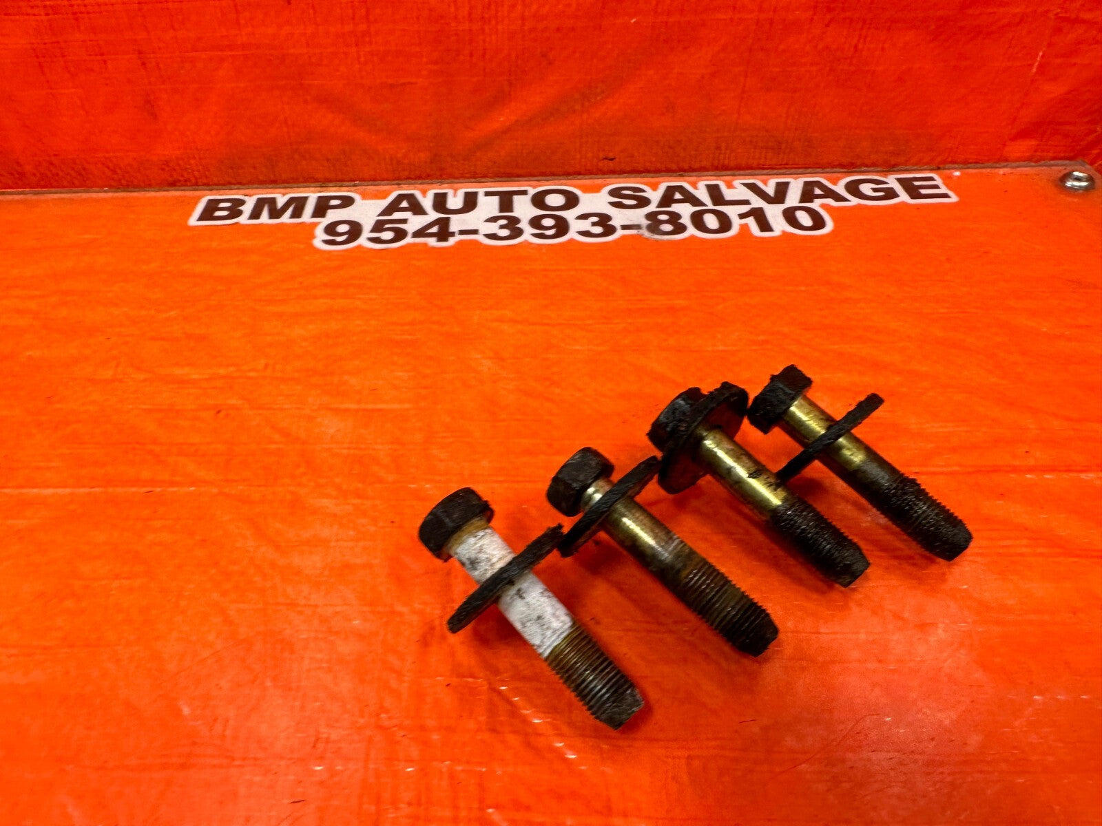 00 05 TOYOTA CELICA   POWER STEERING RACK BOLTS HARDWARE   OEM #2505