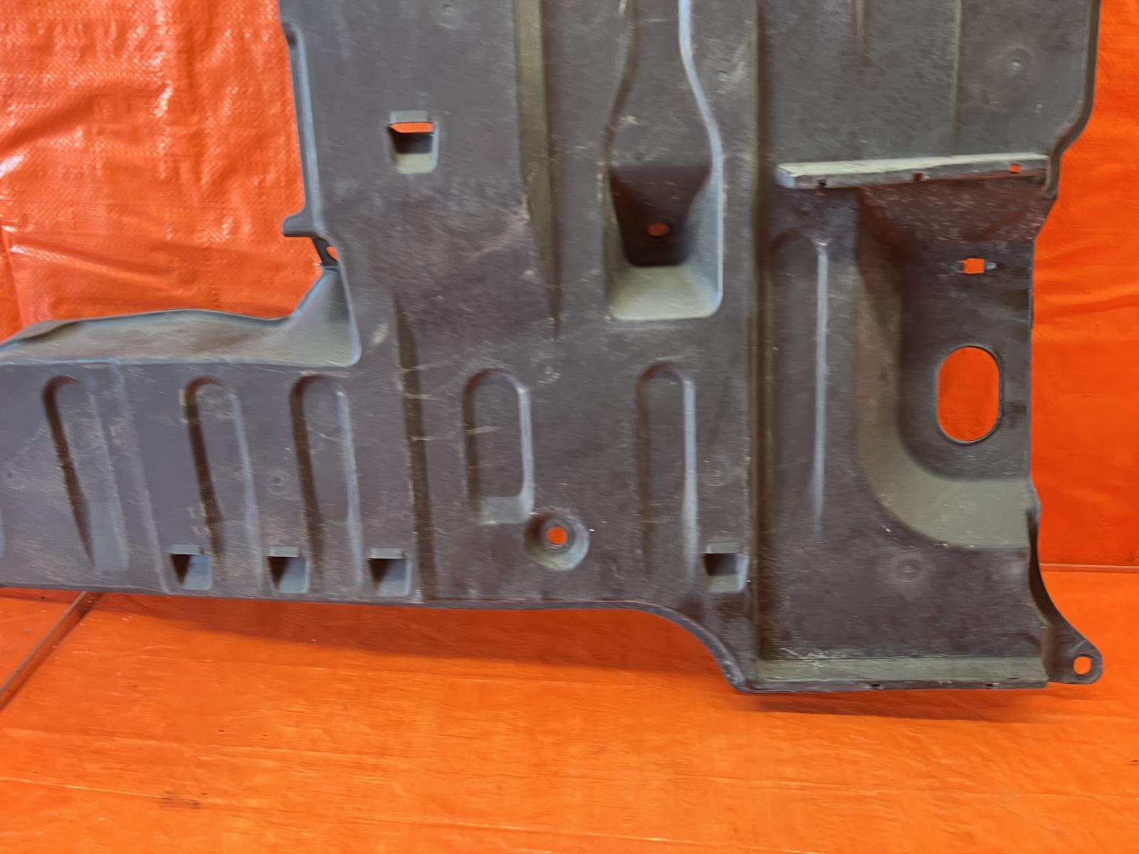 06 11 CIVIC 4D SEDAN   MID FLOOR COVER PLASTIC TRIM SHROUD   OEM #1517