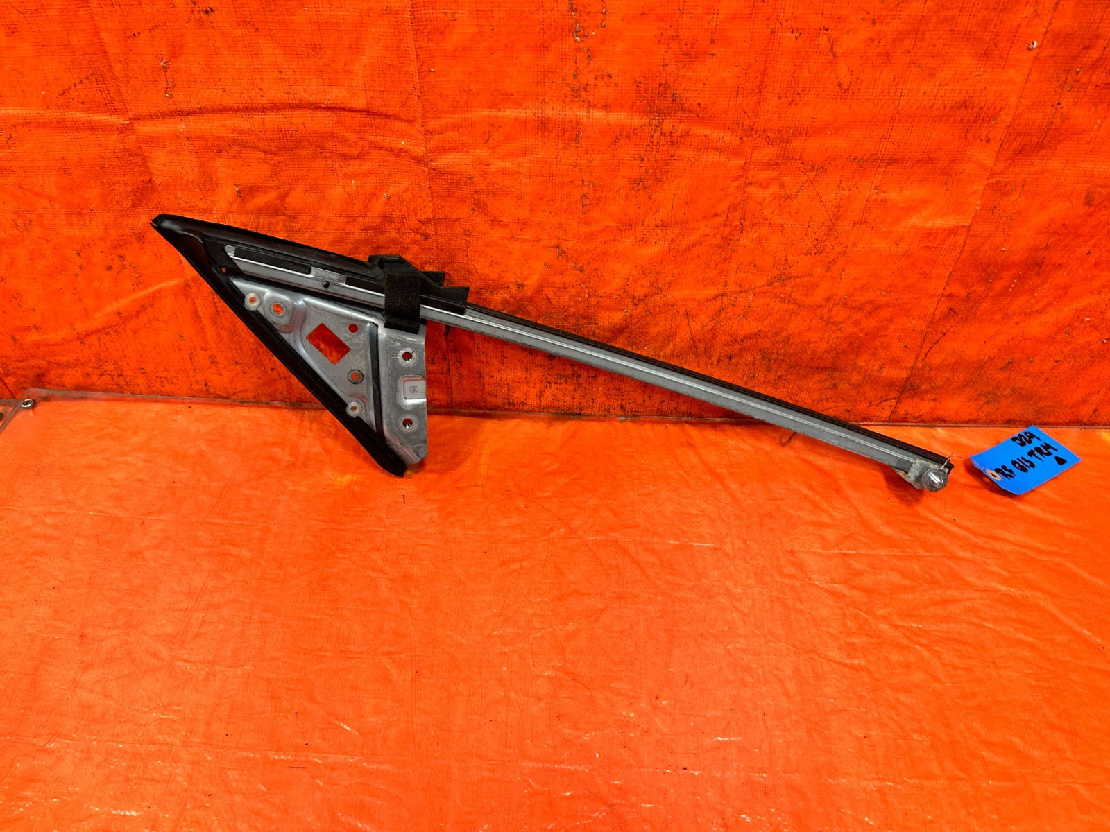 08 13 INFINITI G37 COUPE 2D   WINDOW GUIDE GLASS GUIDE   RIGHT SIDE   OEM #3294