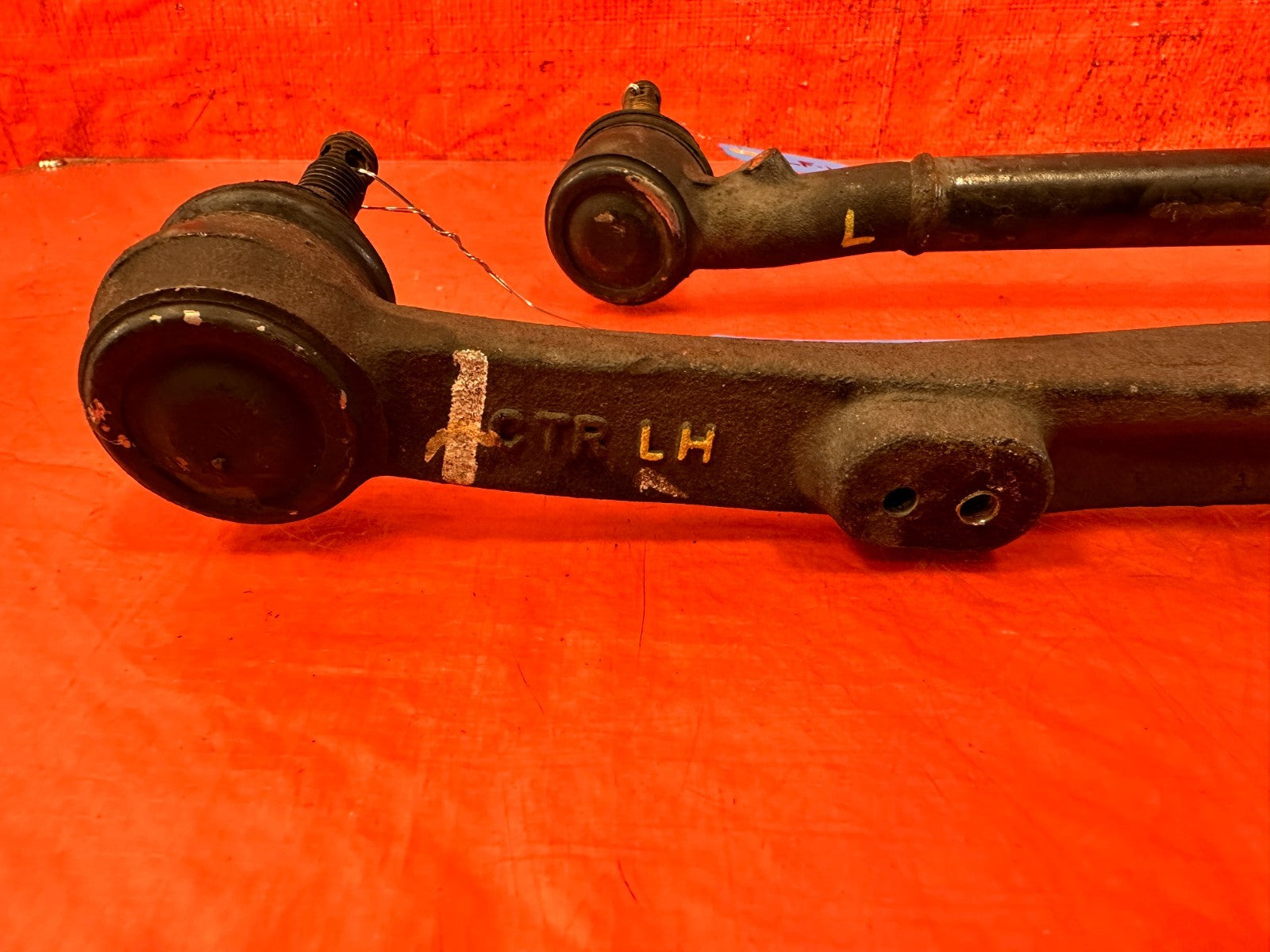 13 16 HYUNDAI GENESIS COUPE   DRIVER LEFT FRONT LOWER CONTROL ARMS    OEM 3186