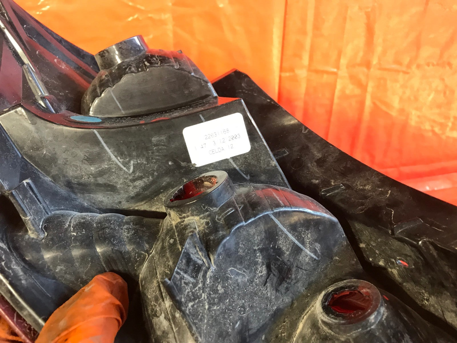 OEM 2003 2004 03 04 SATURN ION 4 DOOR SEDAN PASSENGER RIGHT TAIL LIGHT LAMP8