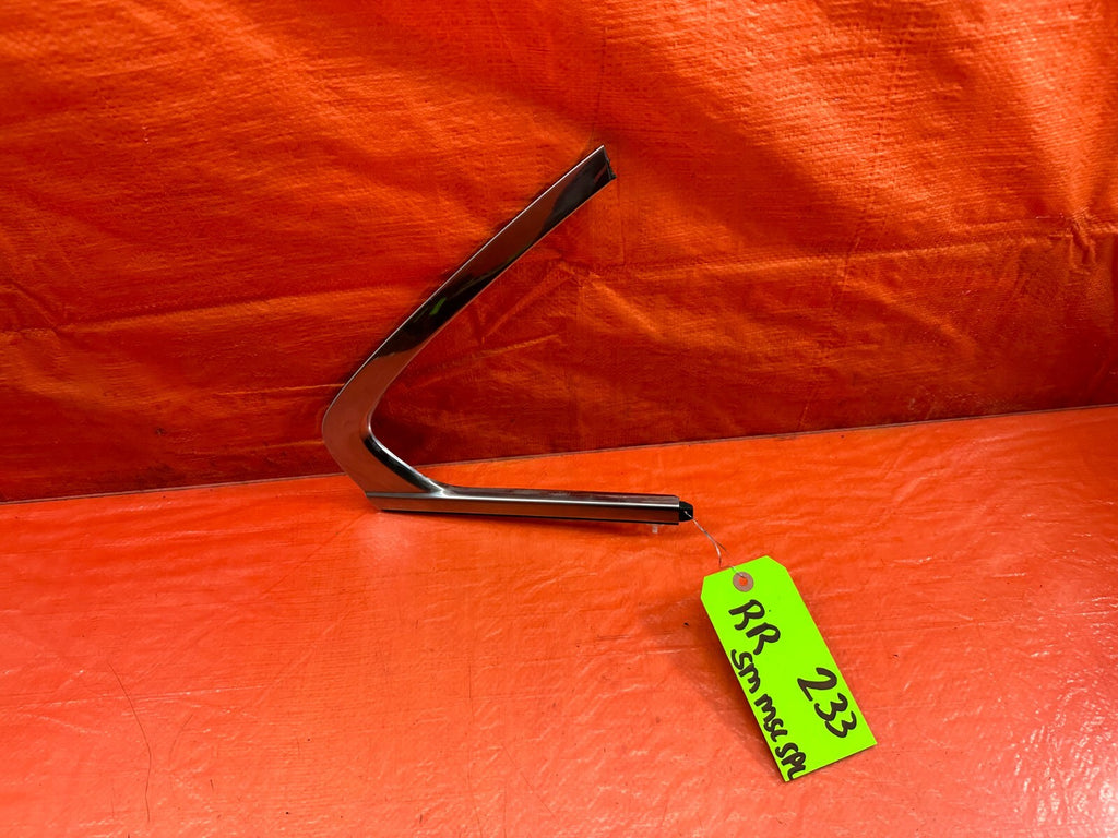 09 14 ACURA TSX   PASSENGER RIGHT REAR VENT GLASS TRIM   OEM FACTORY #2334