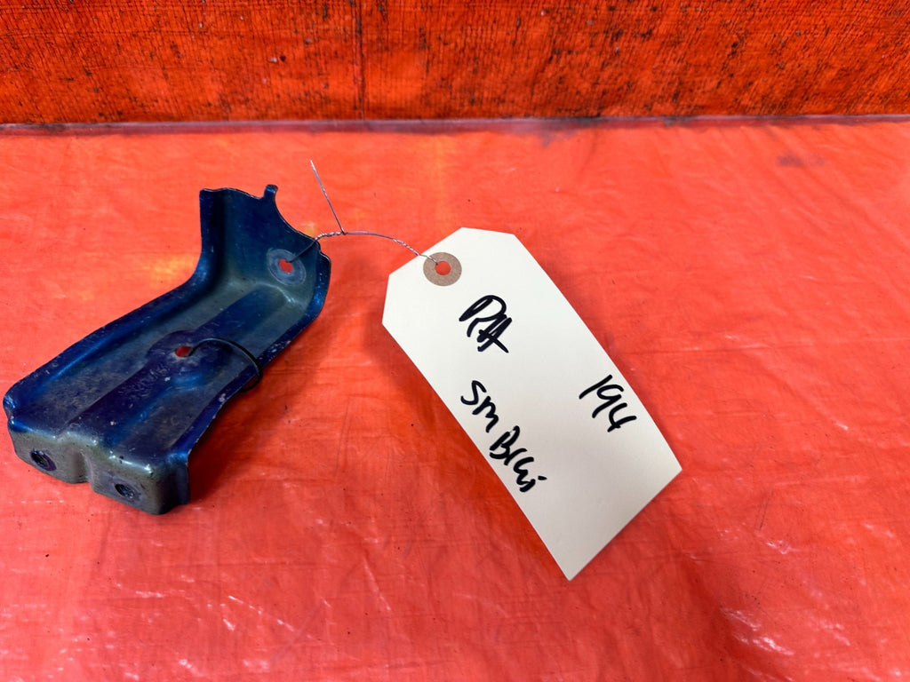 06 11 HONDA CIVIC   FENDER MOUNTING BRACKET SUPPORT BRACE RIGHT   OEM #1943