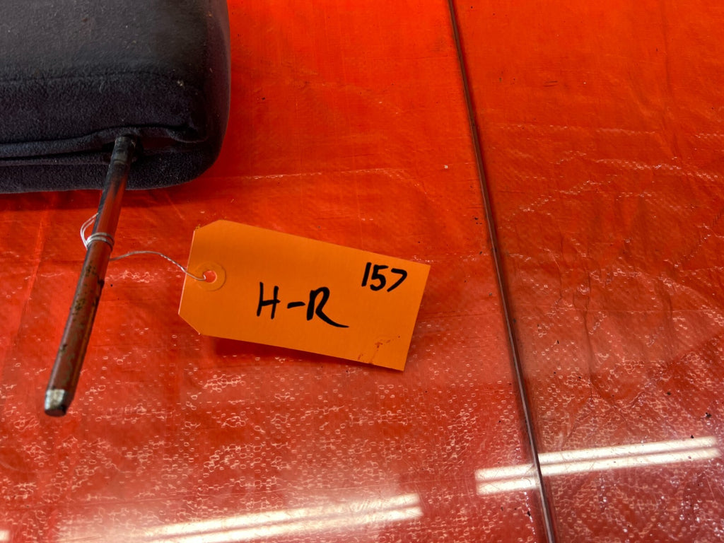 90 91 HONDA CRX   FRONT SEAT HEAD REST   LEFT OR RIGHT   OEM FACTORY #157 14