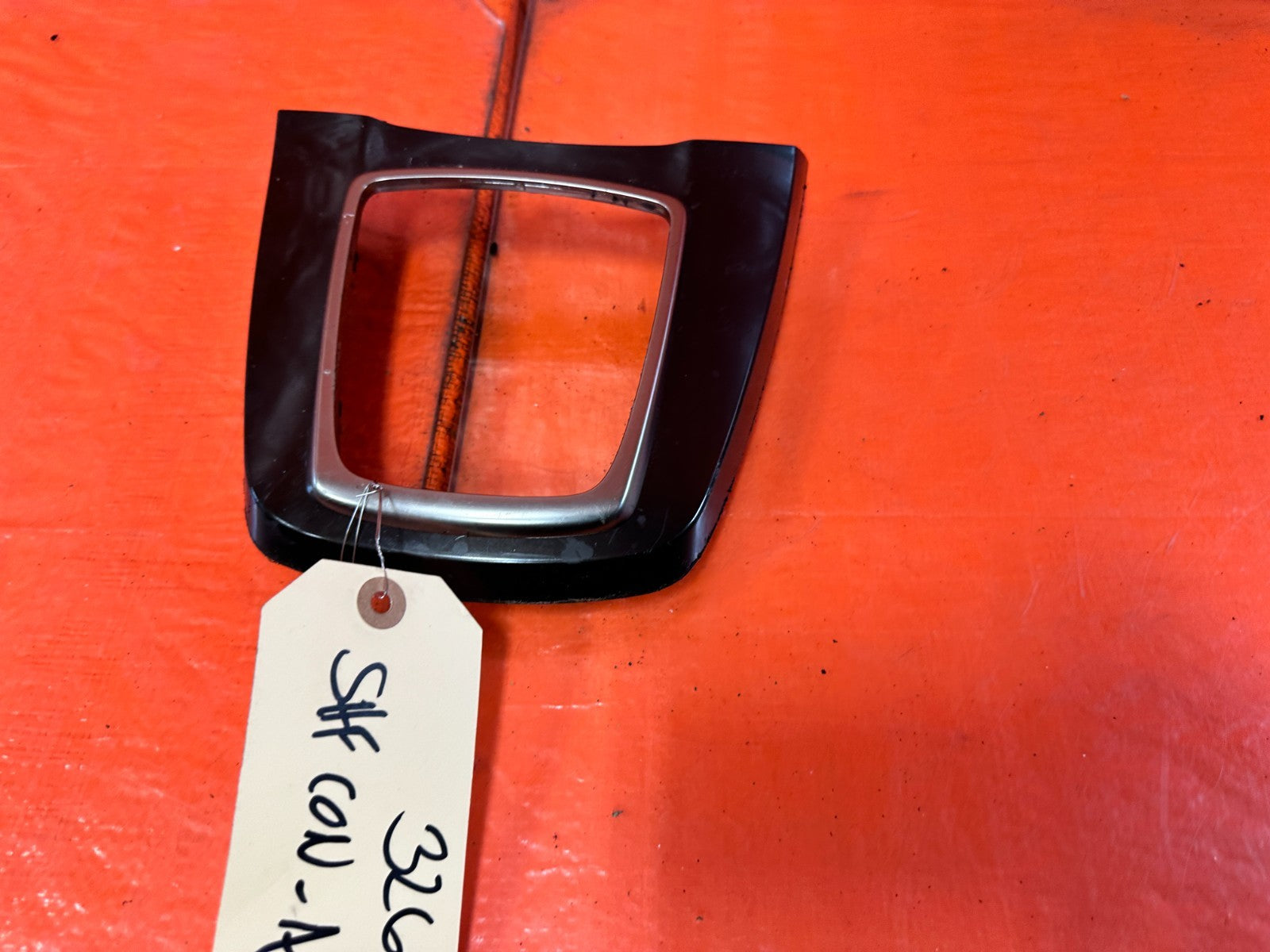 13 16 HYUNDAI GENESIS COUPE   AUTOMATIC SHIFTER CONSOLE BEZEL TRIM   OEM #3262