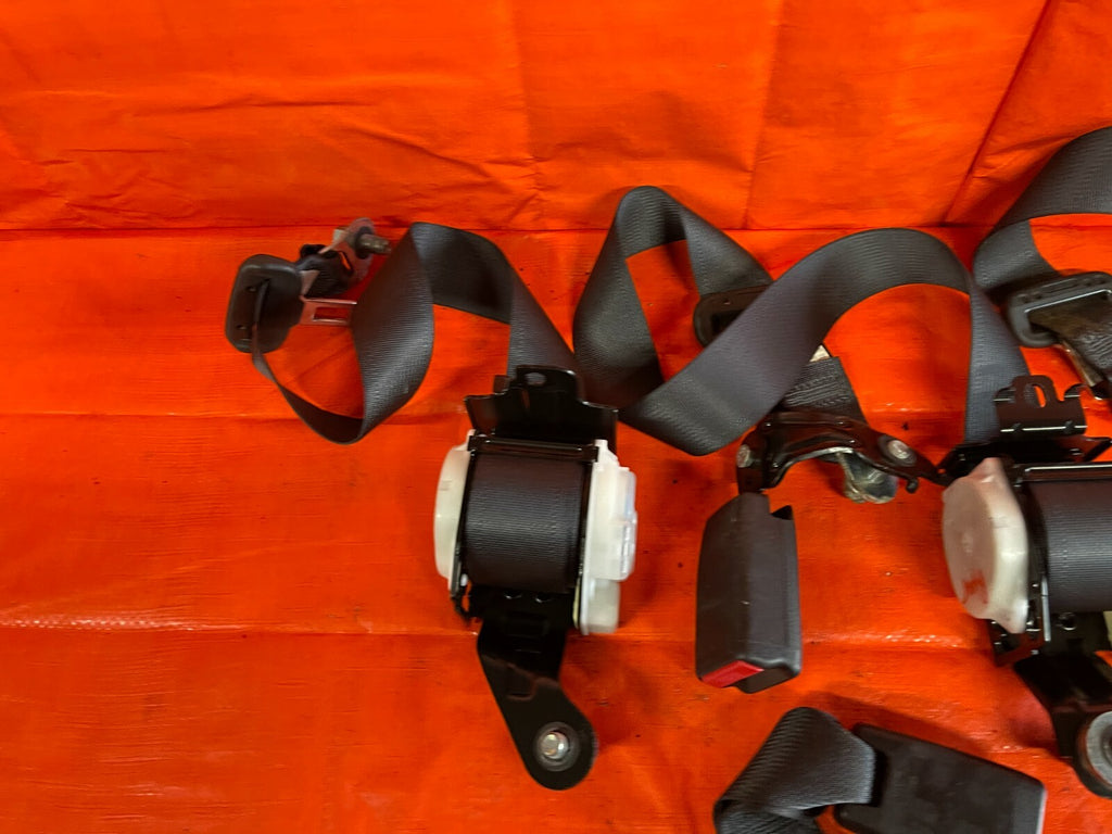 09 10 ACURA RL   REAR BACK SEAT   SEAT BELT SET   BELTS LEFT RIGHT CENTER   OEM5