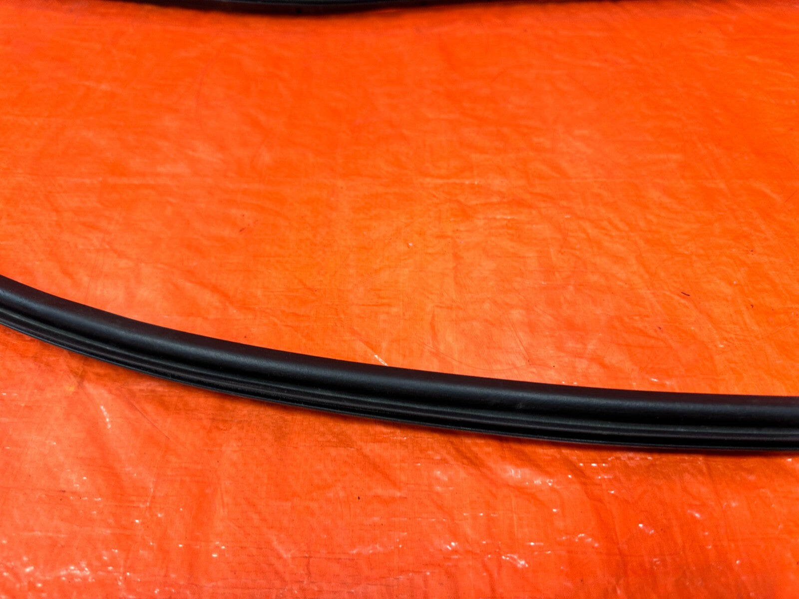 02 06 ACURA RSX   PASSENGER RIGHT FRONT   WEATHER STRIP TRIM SEAL GASKET OEM 28011