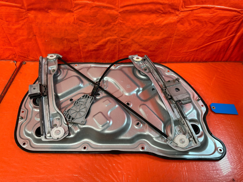 10 16 HYUNDAI GENESIS COUPE   PASSENGER RIGHT WINDOW REGULATOR W/ MOTOR OEM #3187