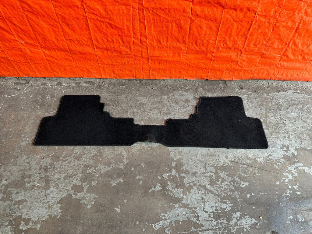 08 15 INFINITI G37 & Q60    2D COUPE   REAR FLOOR MAT   BLACK   OEM #1880