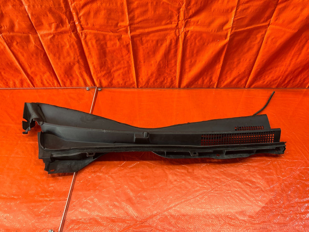 04 08 ACURA TL   WIPER COWL TRIM   PASSENGER RIGHT SIDE   OEM FACTORY #1370