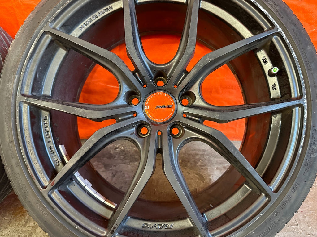 JDM RAYS GRAM LIGHTS   57FXX   5x100 / 19x9 / +38 / VENTUS V12 EVO2   245/35ZR194