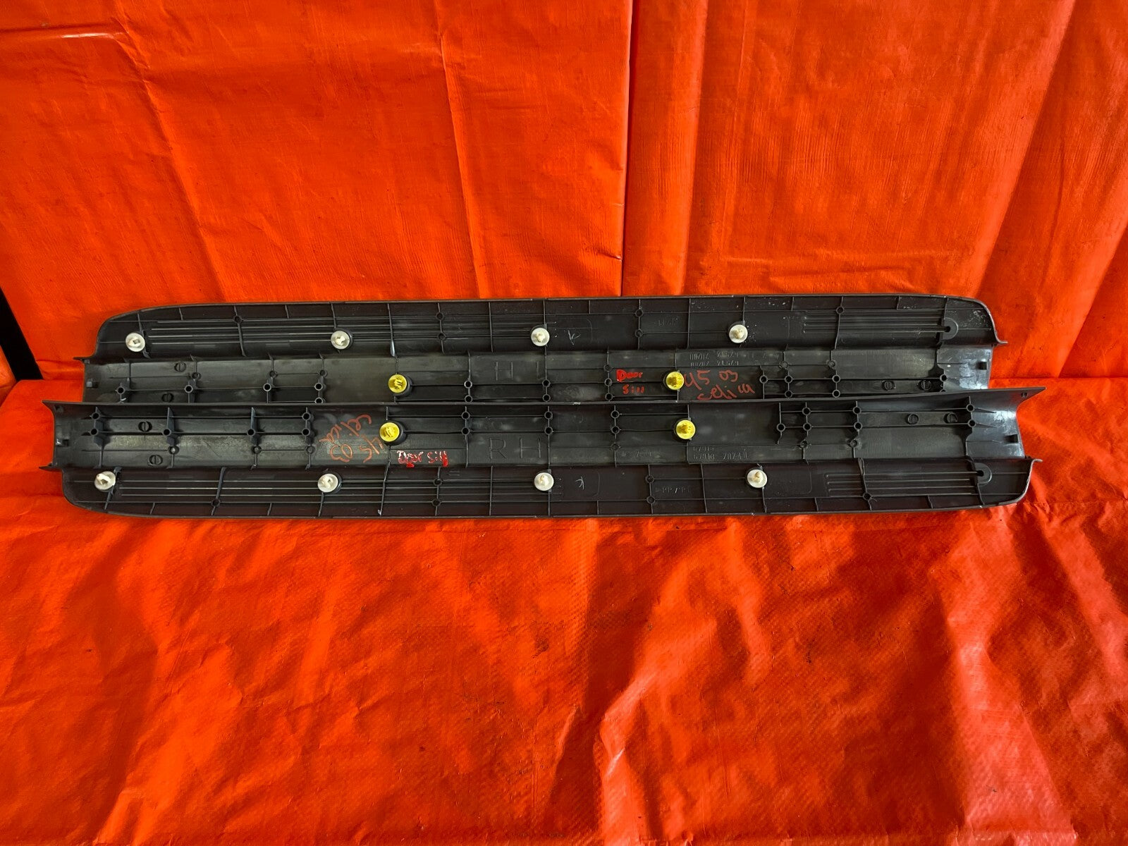 00 05 TOYOTA CELICA   DOOR SILL SCUFF PLATE FLOOR PILLAR SET LEFT RIGHT   OEM5