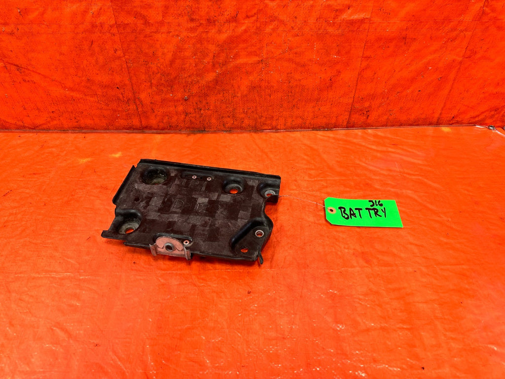 16 20 INFINITI Q50 & Q60 3.0L BATTERY TRAY OEM #3160