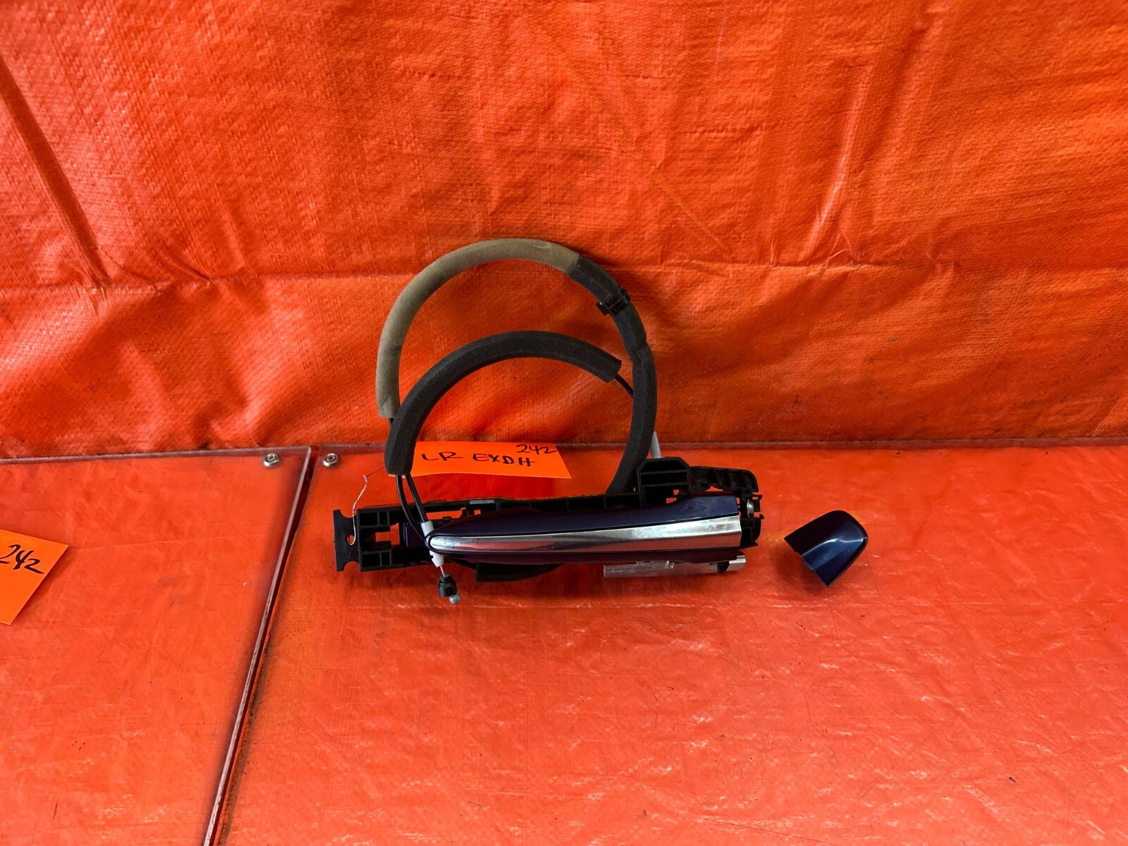 14 21 INFINITI Q50   PASSENGER RIGHT FRONT EXTERIOR DOOR HANDLE BLUE OEM #2420
