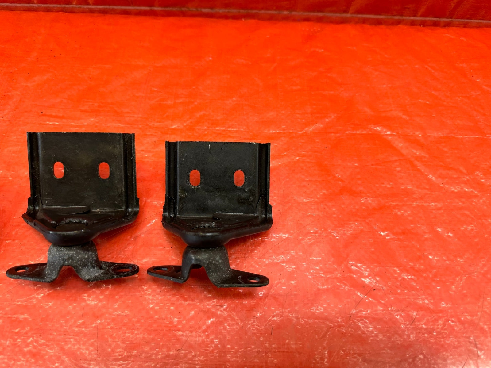 90 93 ACURA INTEGRA 2D   REAR SEAT HINGES / PIVOT BRACKETS   OEM FACTORY #1894