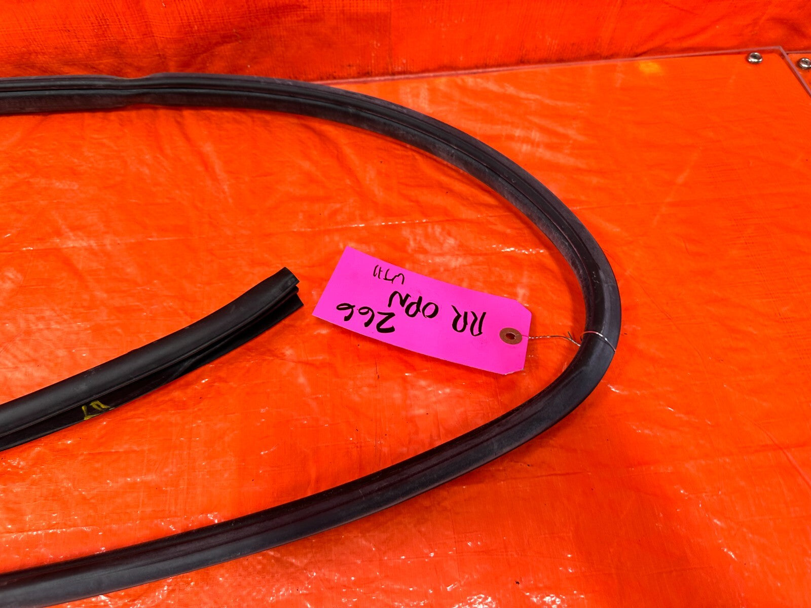 12 21 SUBARU WRX STI CHASSIS TO DOOR OPEN TRIM WEATHER STRIP RIGHT REAR OEM #2664