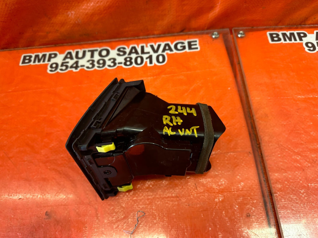 07 12 LEXUS ES350   PASSENGER RIGHT AC AIR CONDITIONING VENT L LH  OEM #2449