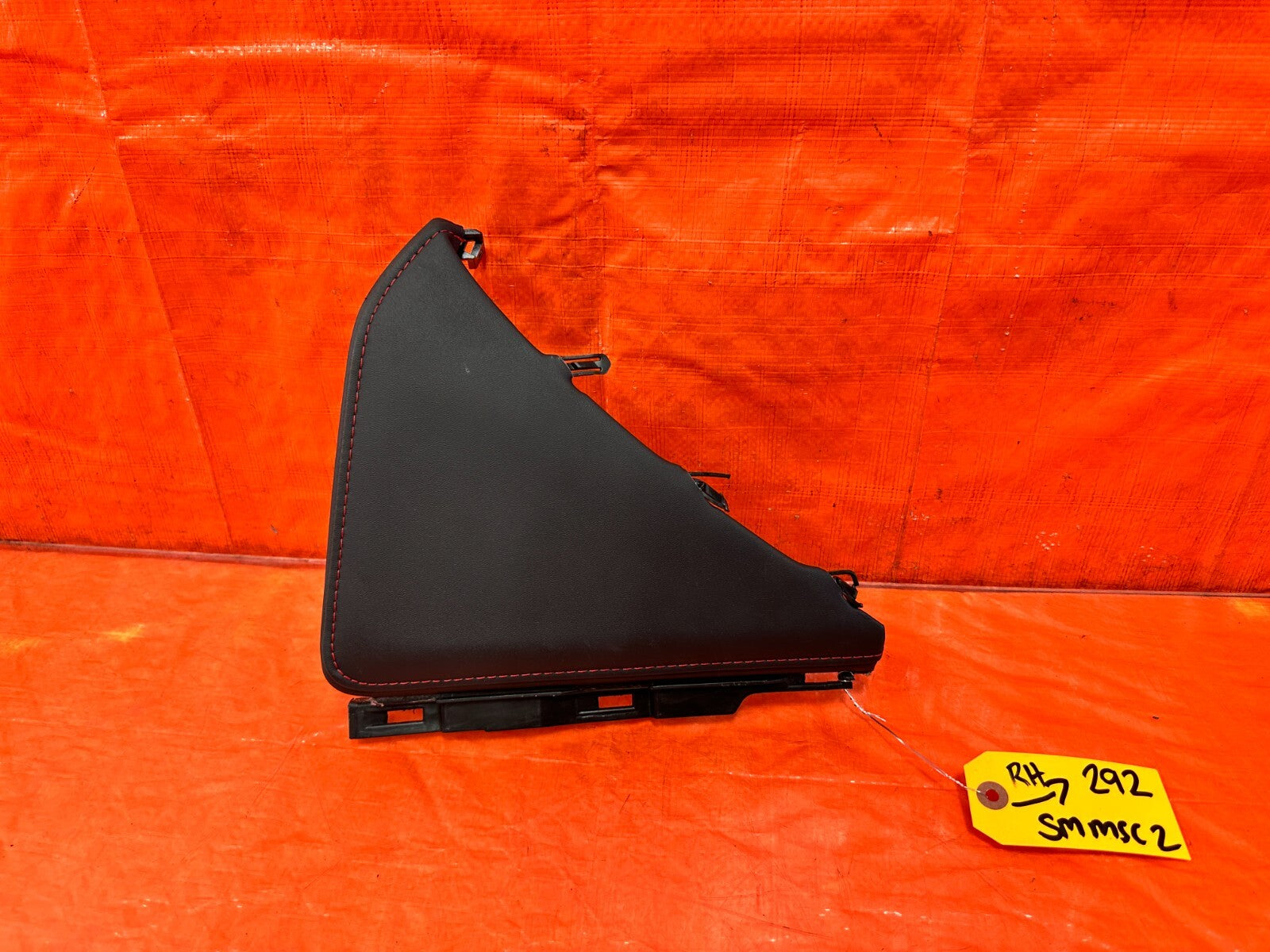 17 20 SUBARU BRZ   RIGHT   ARM REST CENTER SHIFTER CONSOLE   KNEE TRIM 2920