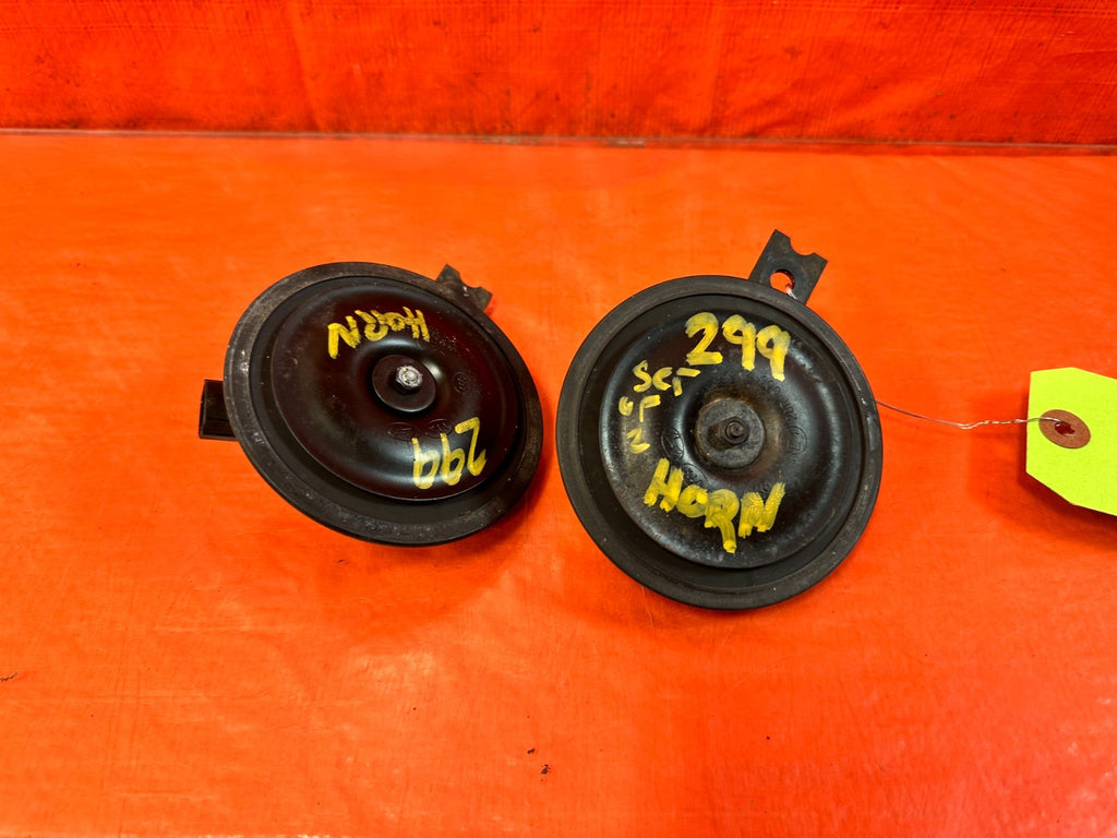13 16 HYUNDAI GENESIS COUPE   HORN SET / HIGH AND LOW NOTE HORNS   OEM #2991
