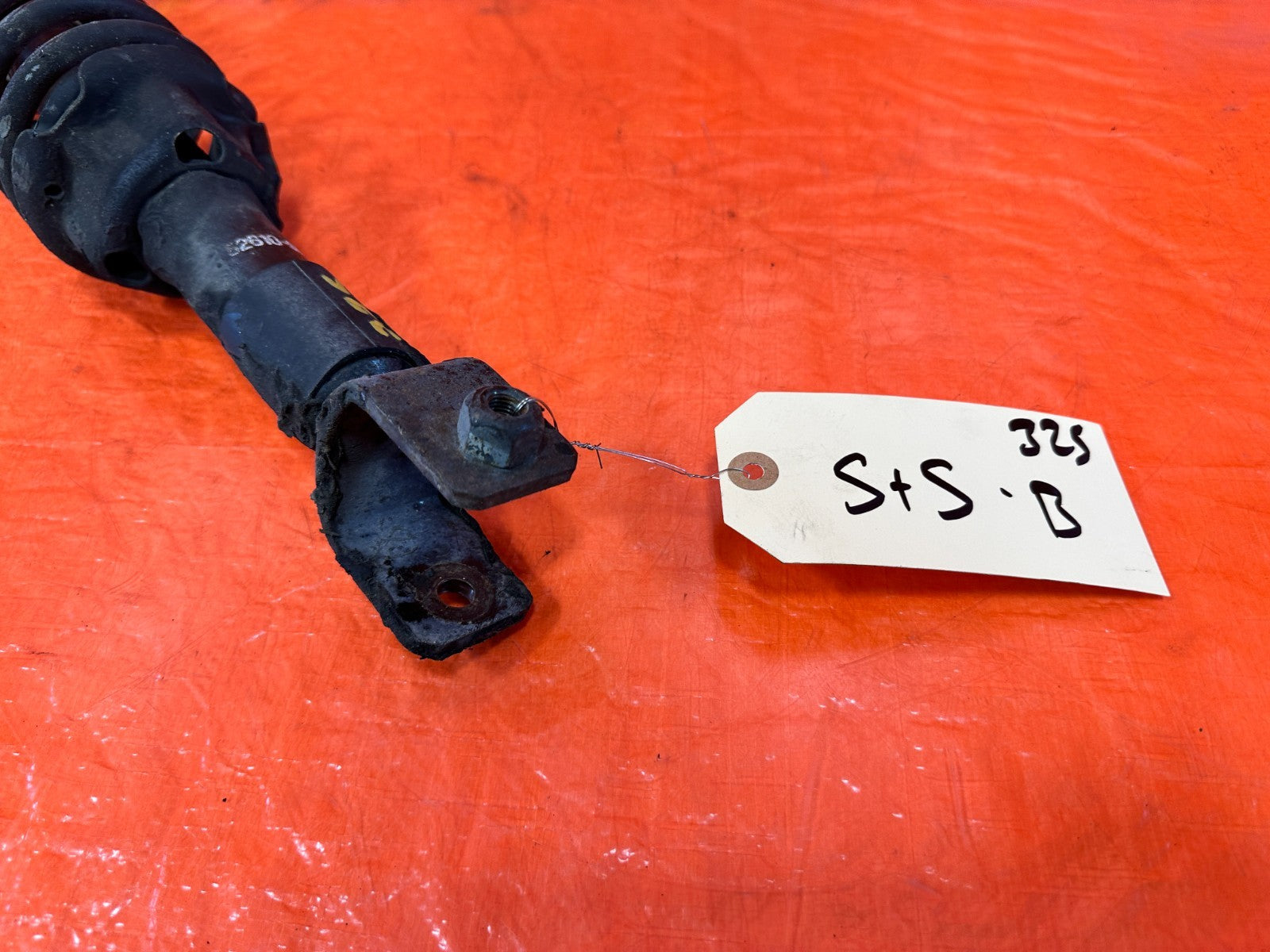 90 91 HONDA CIVIC HATCHBACK REAR SHOCKS & SPRINGS LEFT AND RIGHT FACTORY OEM 3254