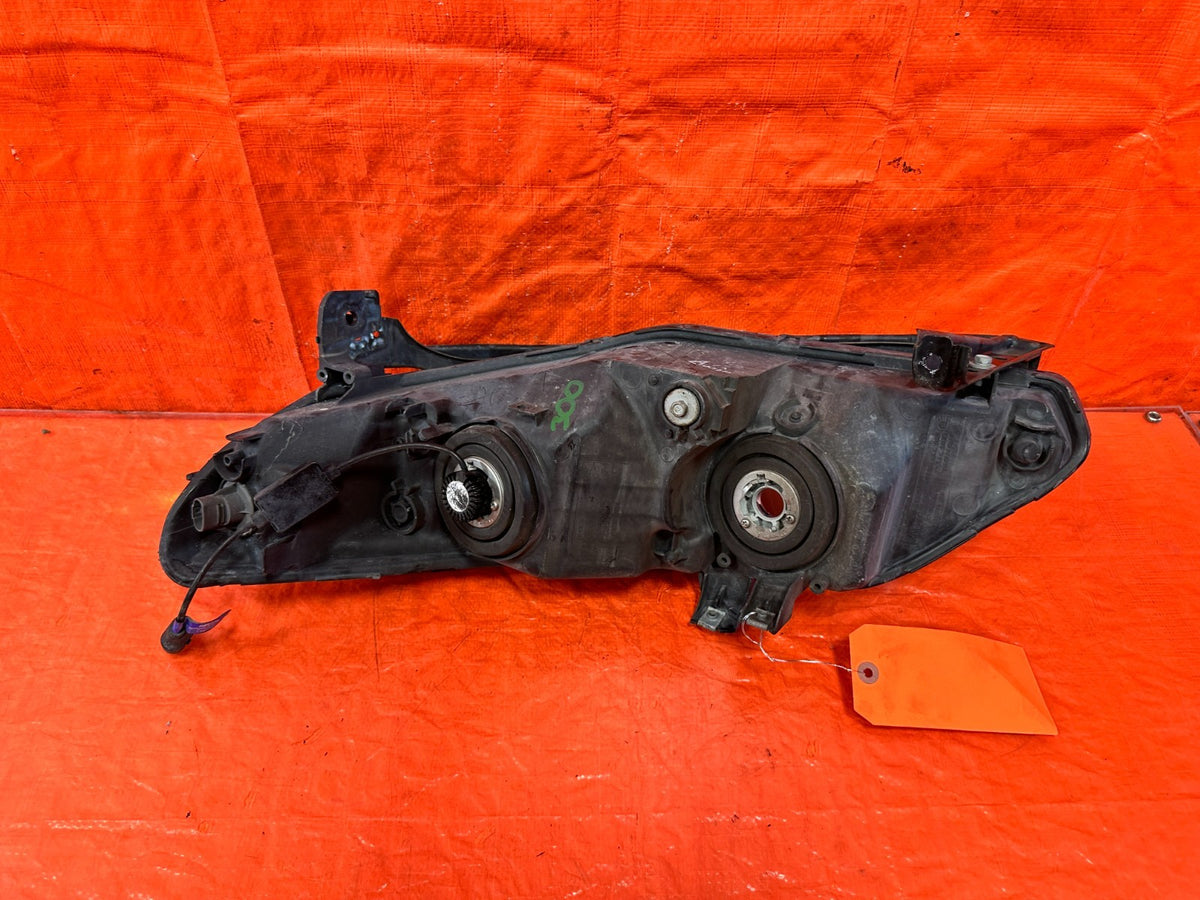 06-08 HONDA CIVIC SEDAN - RIGHT HEADLIGHT HEADLAMP W/ BRACKET COMPLETE OEM #30011