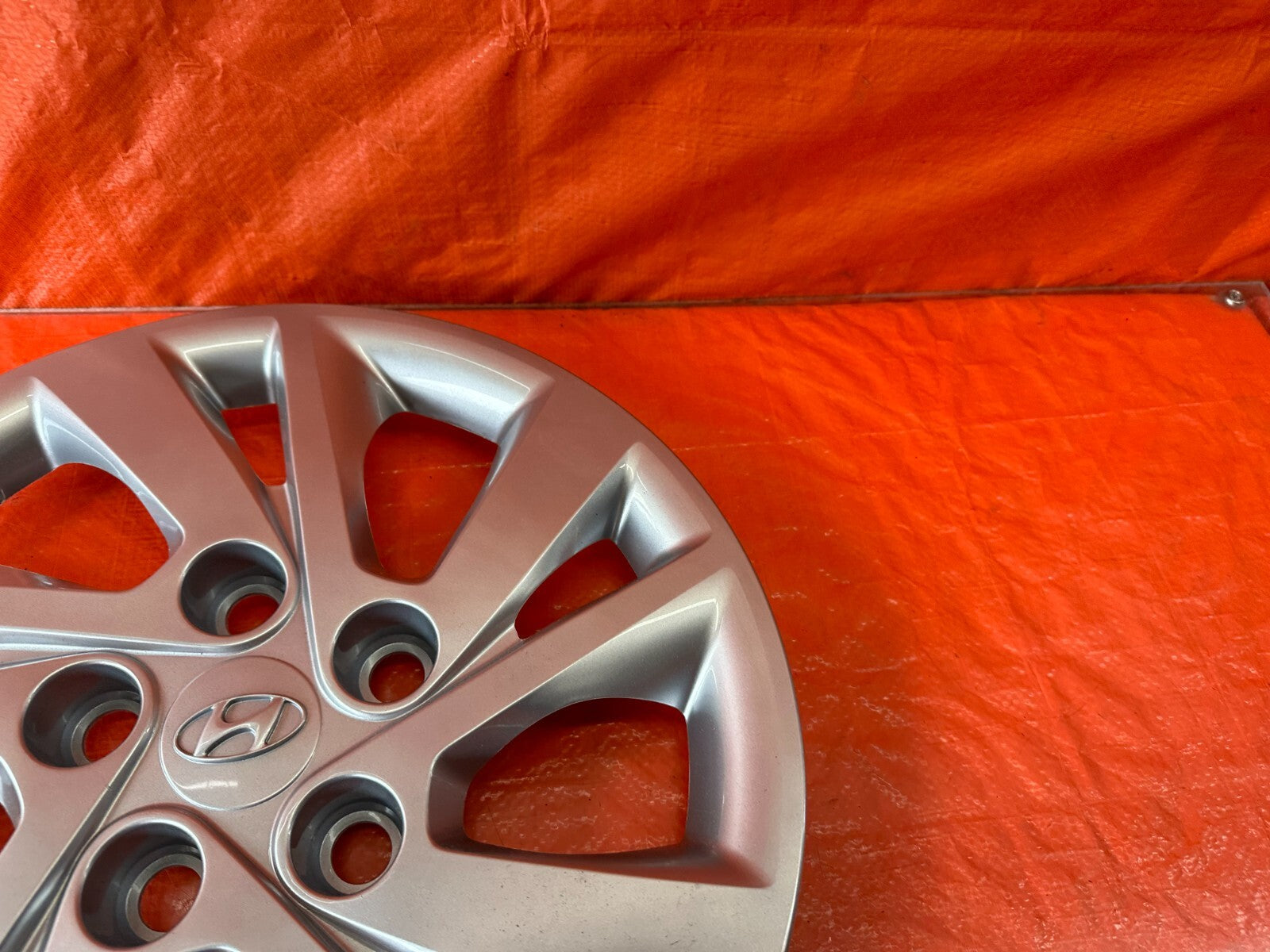 17 20 HYUNDAI ELANTRA NEW PLASTIC FACTORY HUB CAP WHEEL COVER TRIM 52960 F200013