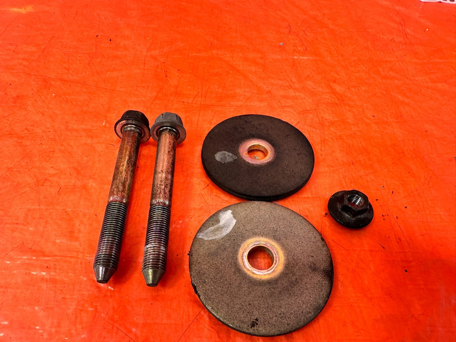 03 09 NISSAN 350Z   REAR DIFFERENTIAL BOLTS NUTS HARDWARE WASHERS   OEM #2625