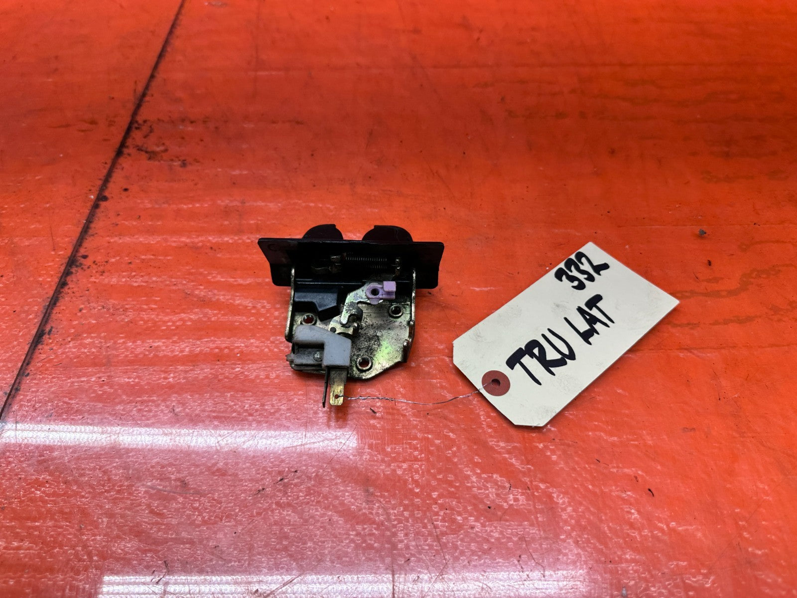 92 96 HONDA PRELUDE REAR TRUNK LID LOCK LATCH OEM #3320