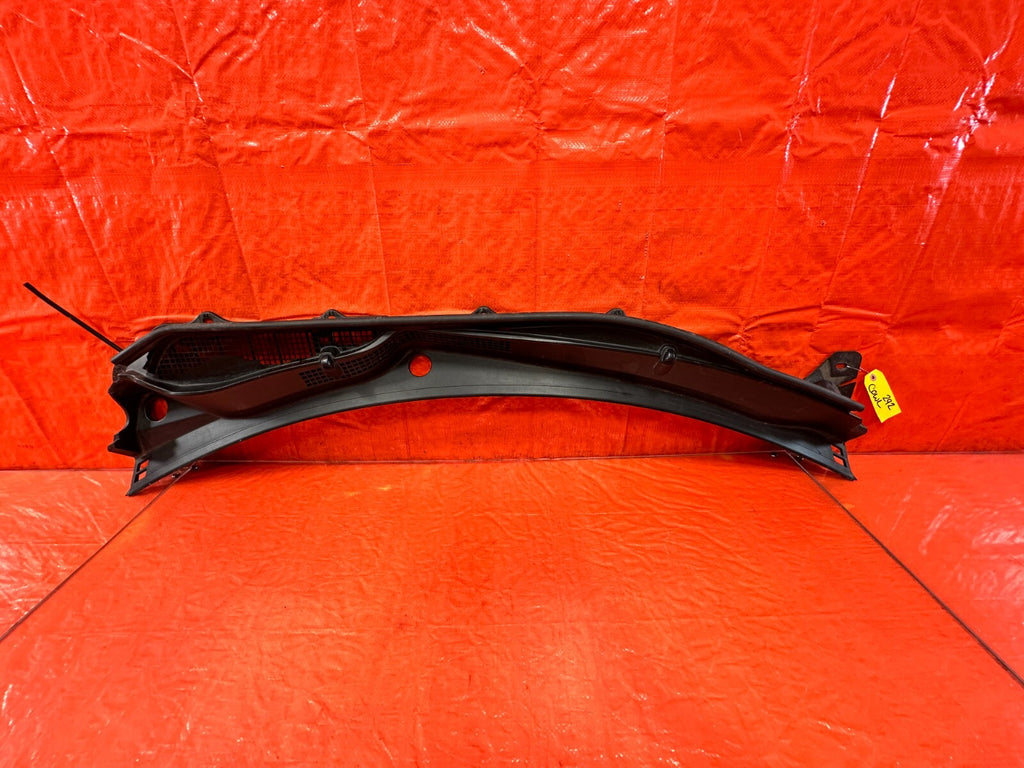 13 20 SUBARU BRZ   WINDSHIELD WIPER COWL TRIM PLASTIC   OEM FACTORY #2920