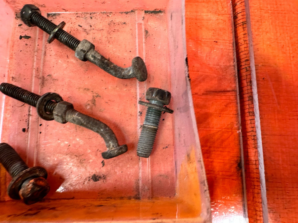 92 95 HONDA CIVIC   2D COUPE   GAS TANK STRAP BOLTS HARDWARE   OEM 3264