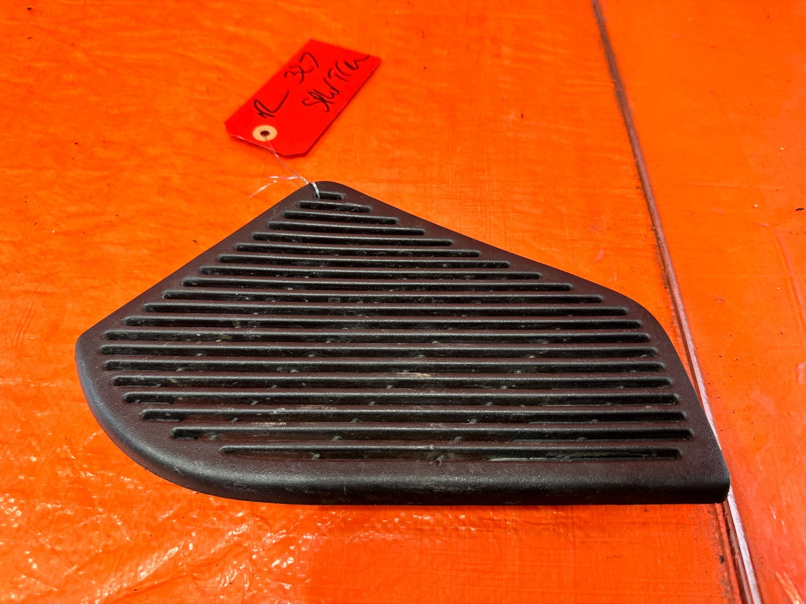 92 95 HONDA CIVIC COUPE & HATCH   RIGHT DOOR PANEL SPEAKER TRIM   OEM #3270