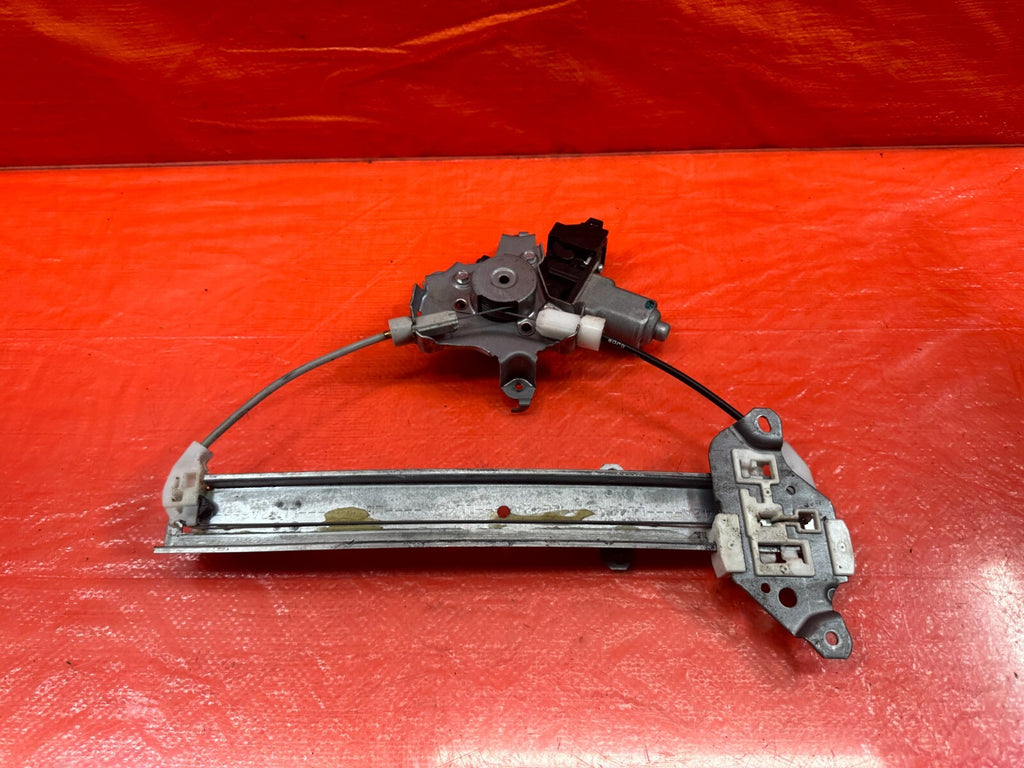 14 20 INFINITI Q50   DRIVER LEFT REAR   WINDOW REGULATOR W/ MOTOR   OEM #13111