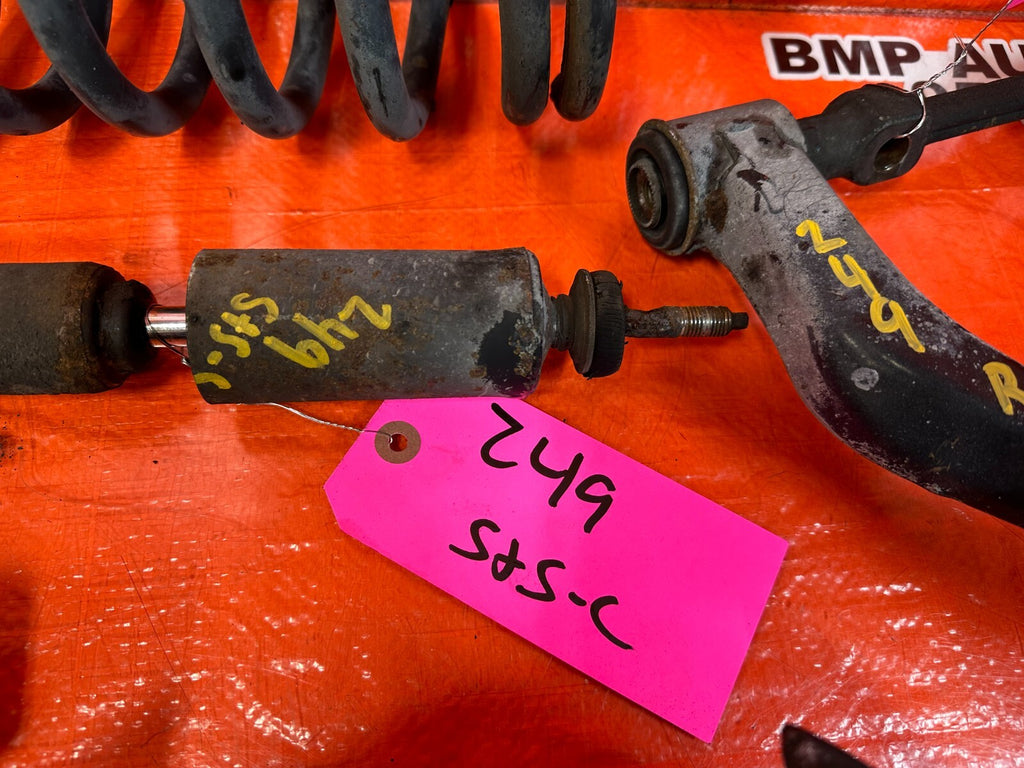 96 00 TOYOTA TACOMA   2.4L   MANUAL ONLY   RIGHT FRONT SPINDLE W/ CONTROL ARMS11