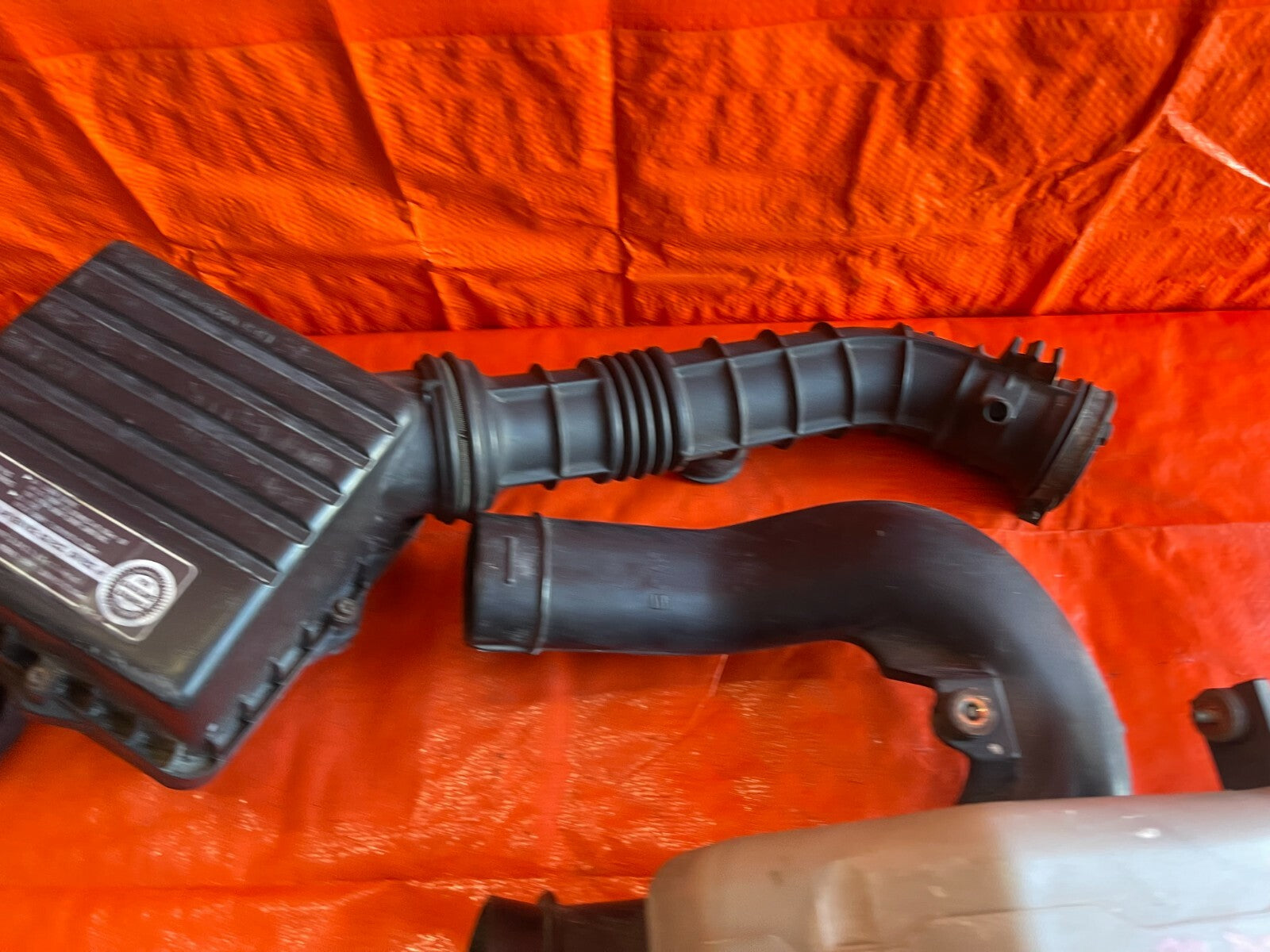 93 95 HONDA DEL SOL   D15B7 1.5L   COMPLETE FACTORY INTAKE ARM BOX RESONATOR OEM6