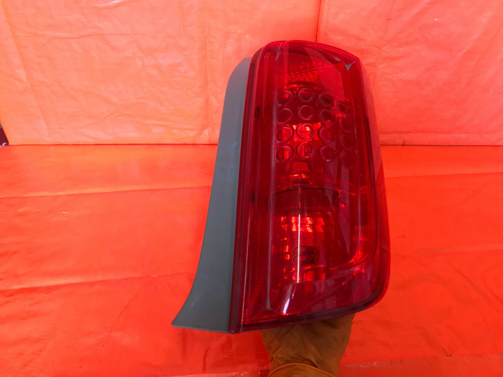 OEM 2008 2009 2010 SCION XB PASSENGER RIGHT TAIL LIGHT LAMP 08 09 10   0