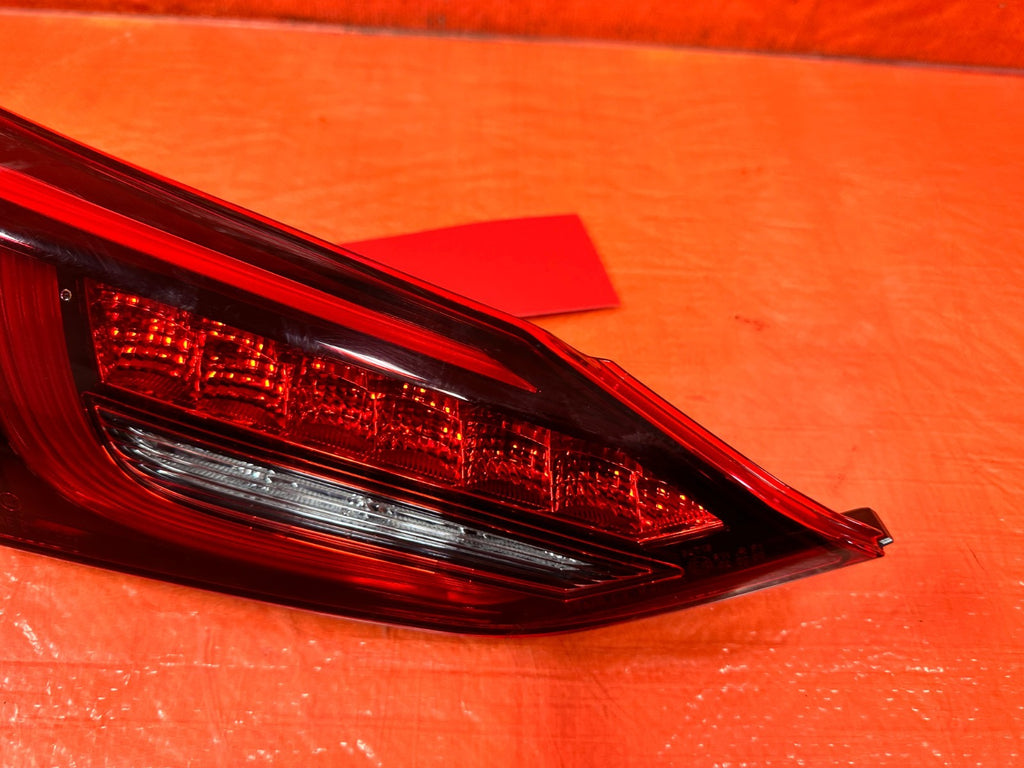 18 24 INFINITI Q50   DRIVER LEFT INNER LEFT TAIL LIGHT LAMP   OEM FACTORY #19Q2
