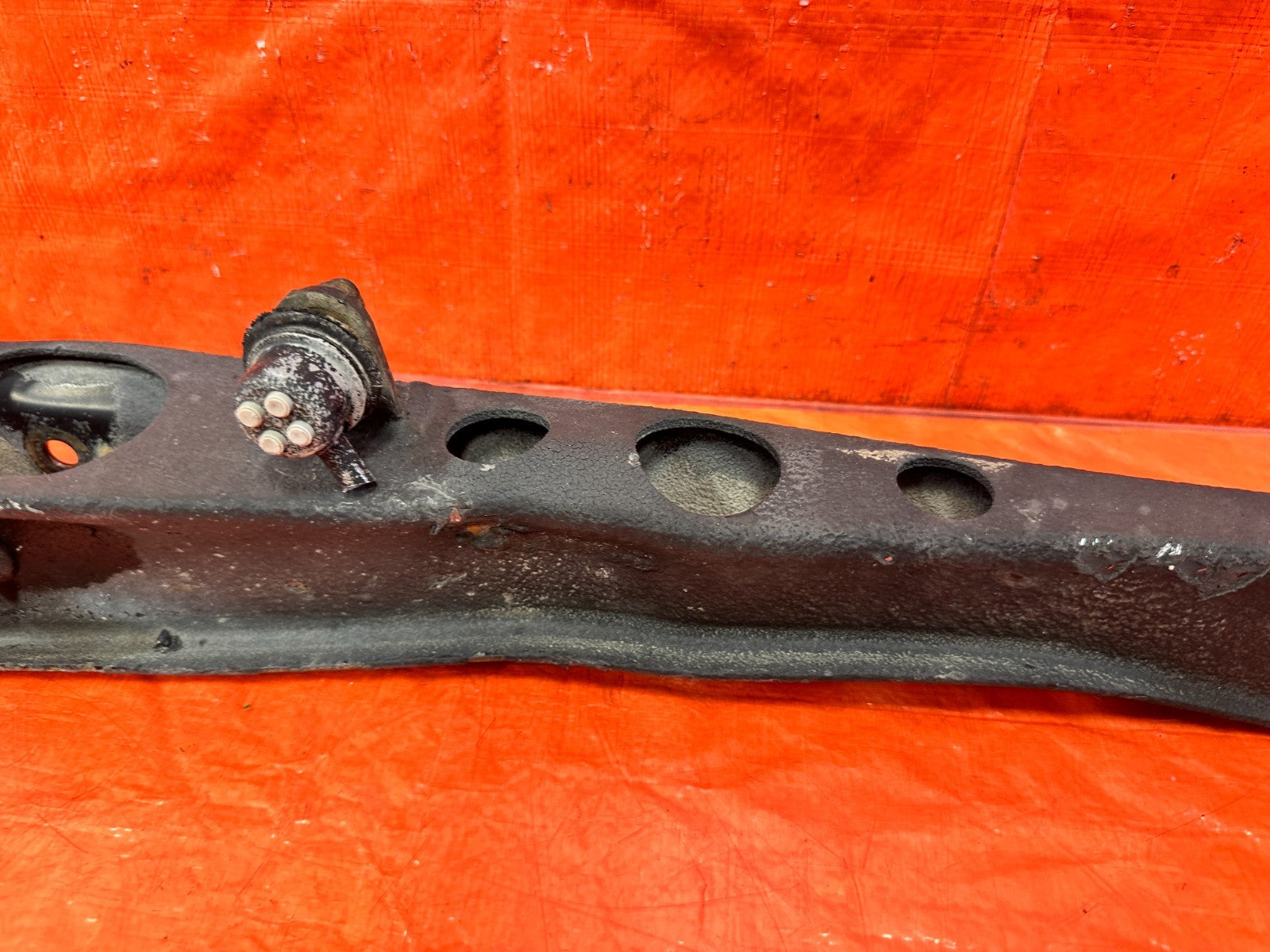 97 01 HONDA CR V CRV   REAR LOWER CONTROL ARM   PASSENGER RIGHT SIDE   OEM #3012