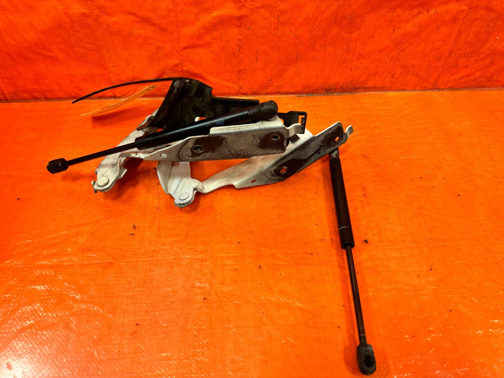 08 15 INFINITI G37 Q60 FRONT HOOD HINGES MOUNT BRACKETS LEFT RIGHT SET #3298