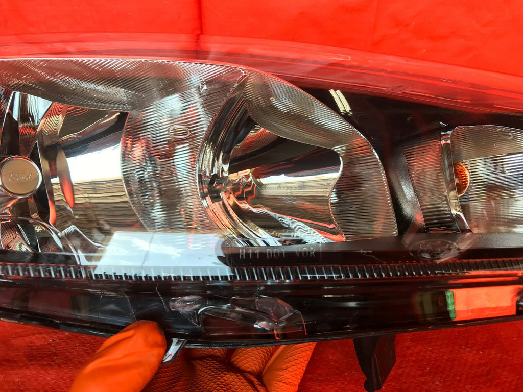 OEM 2016 2017 2018 FORD FIESTA PASSENGER RIGHT HEADLIGHT HEADLAMP BLACK BEZEL 4