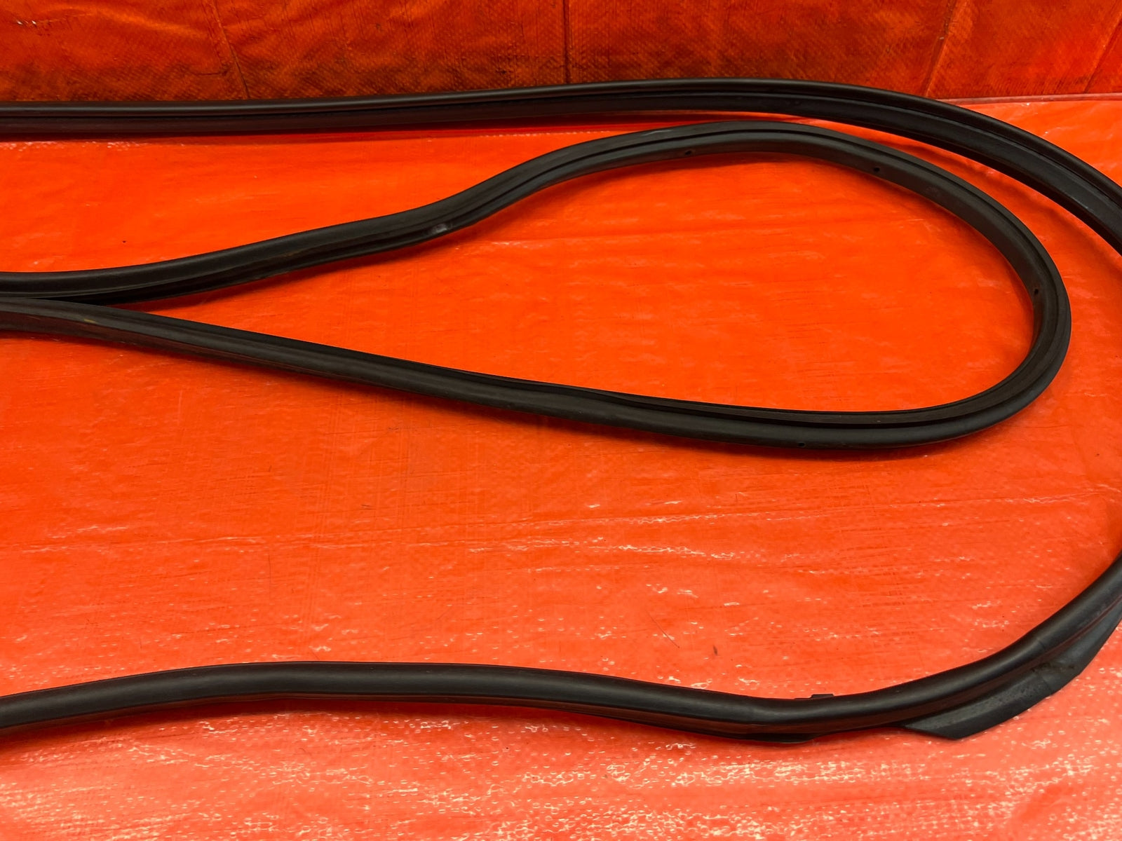02 05 HONDA CIVIC SI EP3 HATCH LEFT DOOR WEATHER STRIP TRIM SEAL GASKET OEM 18610