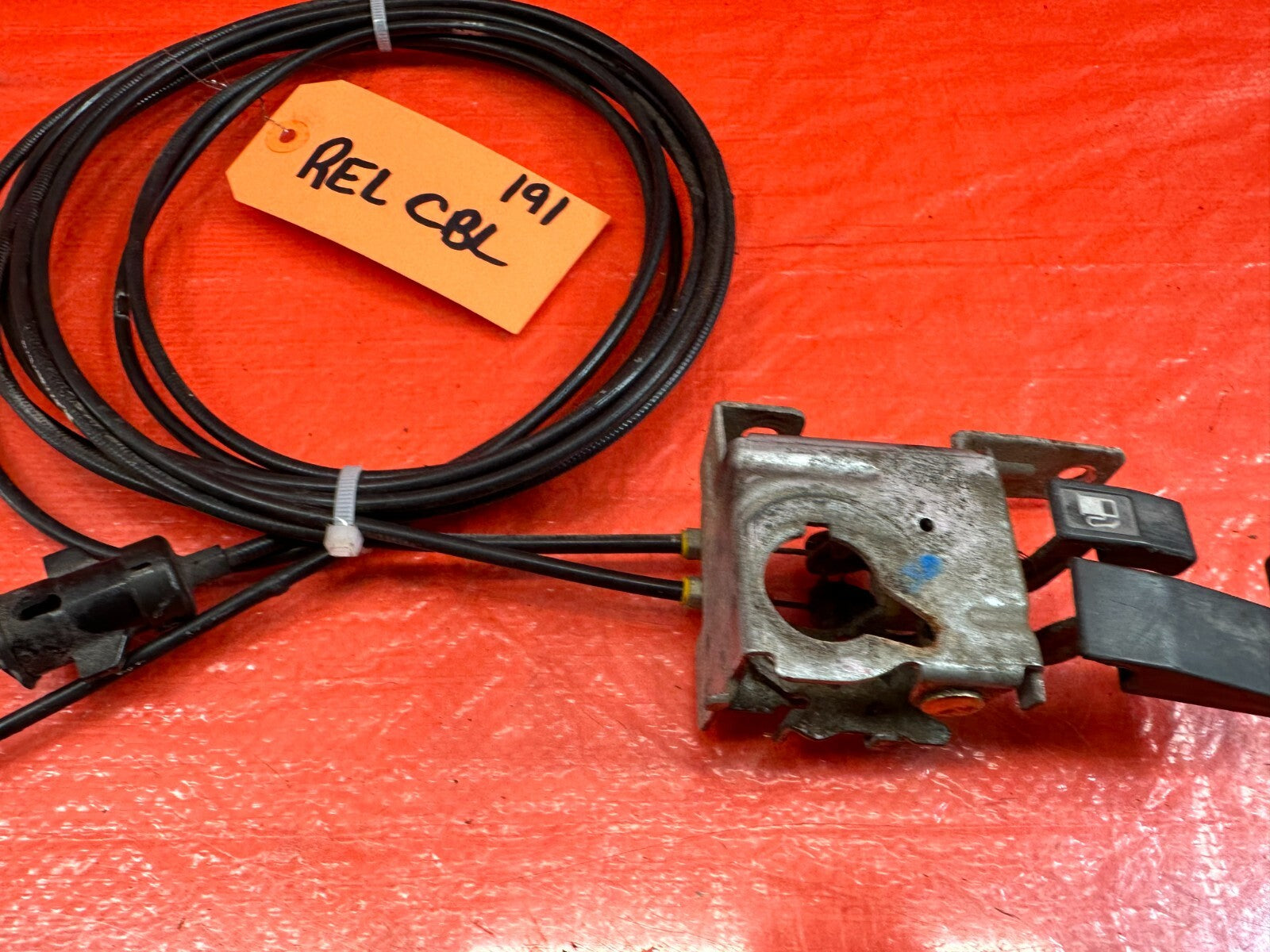 96 00 HONDA CIVIC 2D COUPE   FUEL AND GAS RELEASE CABLE W/ PULLEY LEVER OEM #1916